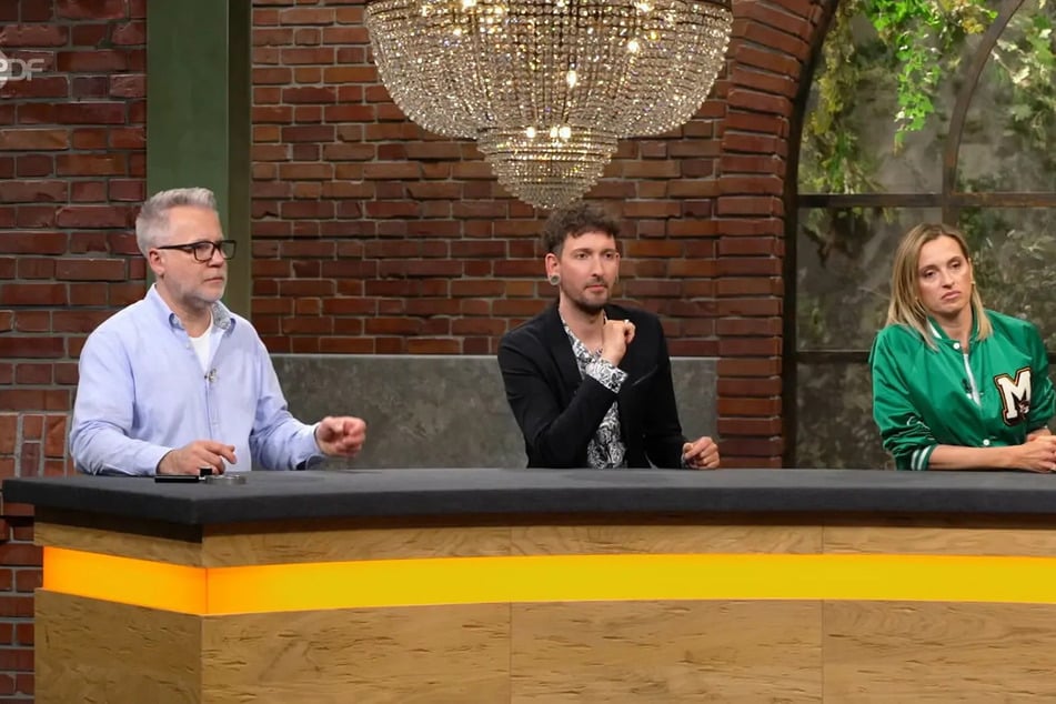 Lisa Nüdling (46, r.) ist die Höchstbietende mit lediglich 100 Euro.
