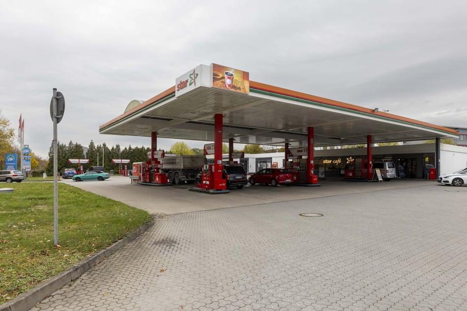 Dritter Tatort: die Star-Tankstelle an der Dohnaer Straße. (Archivbild)