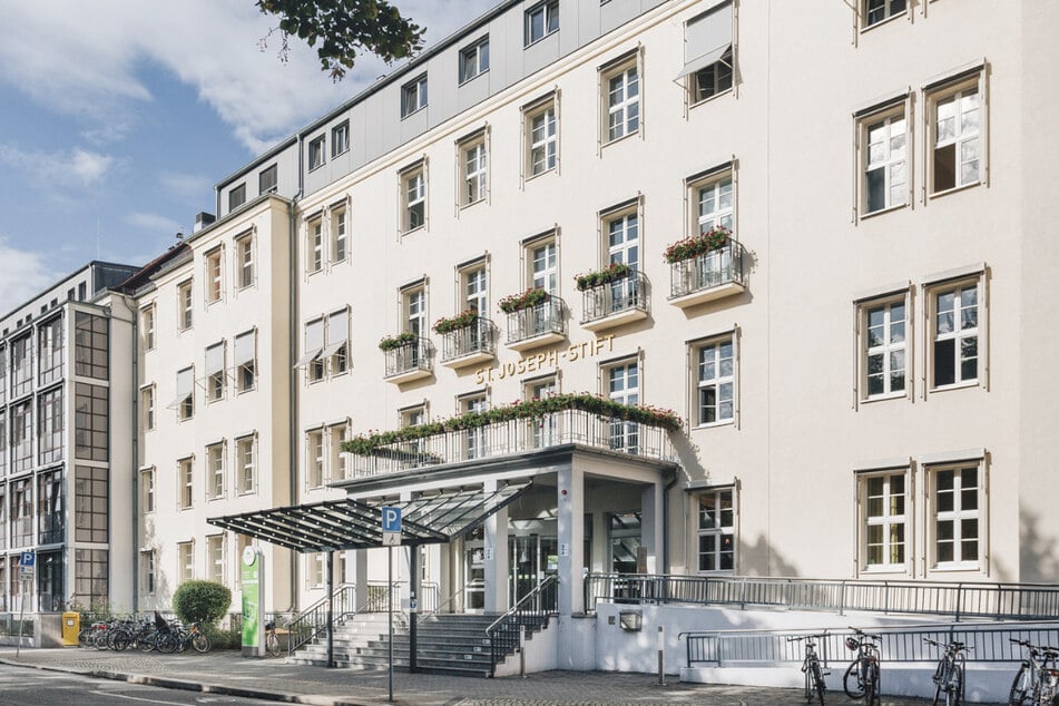 Das Krankenhaus St. Joseph-Stift in Dresden öffnet allen Menschen seine Türen.