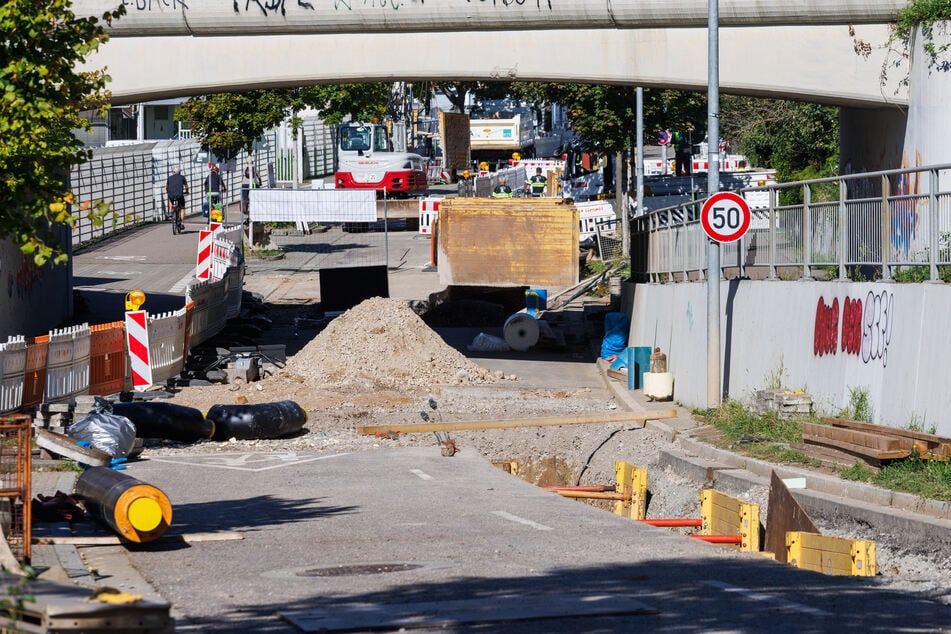 Die Wärmewende bedeutet für die Anwohner auch viele Baustellen, um das Fernwärmenetz auszubauen. (Symbolbild)