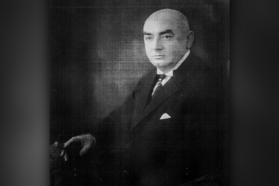 Ein Bild des Firmengründers Paul Räth (1881-1929) hängt heute im Büro von Geschäftsführer Thomas Härtel.