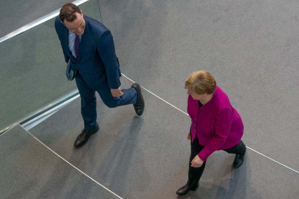 Gesundheitsminister Jens Spahn (40, CDU) und Kanzlerin Angela Merkel (66, CDU) treffen sich am Donnerstag wieder zu Beratungen.