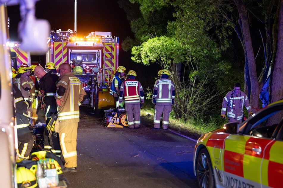 Zahlreiche Rettungskräfte waren vor Ort im Einsatz.