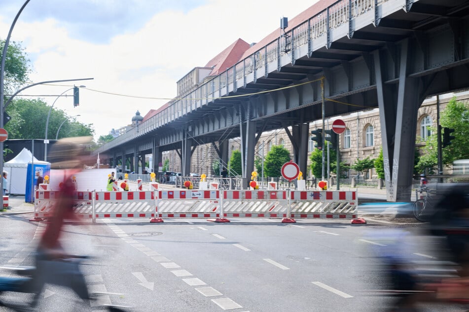 Der Karneval der Kulturen führt in Berlin auch in diesem Jahr zu Einschränkungen für Autofahrer.