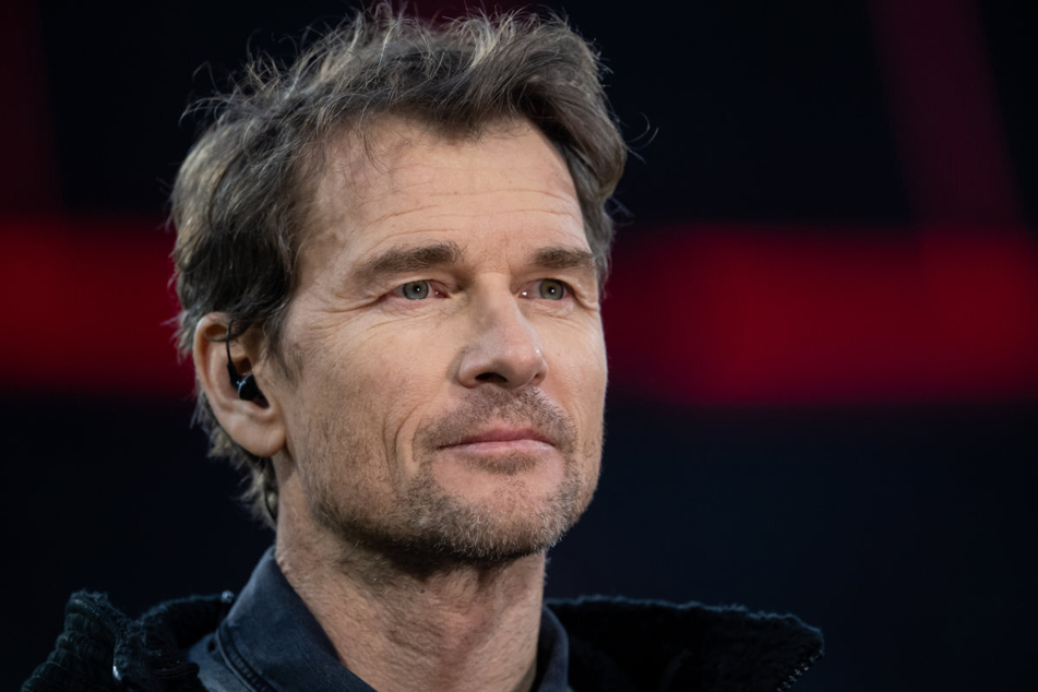 Ex-Nationaltorhüter Jens Lehmann (55) hat "ein anderes Wissen über den Fußball" und fordert in der DFB-Elf einen offenen Konkurrenzkampf um den Platz im Tor.