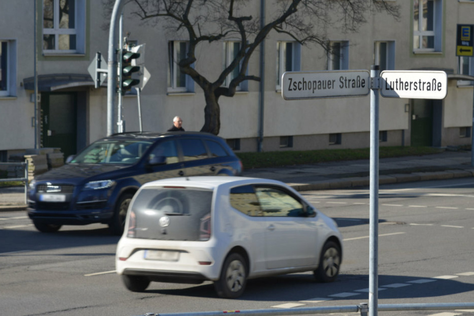 Die Zschopauer Straße ist zwischen Lutherstraße und Ritterstraße gesperrt. (Archivbild)