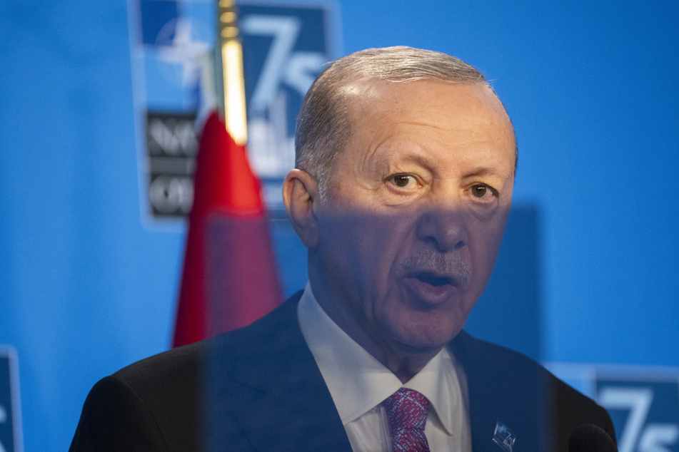 Der türkische Präsident Recep Tayyip Erdogan (70) drohte Israel auf einen Regierungstreffen.