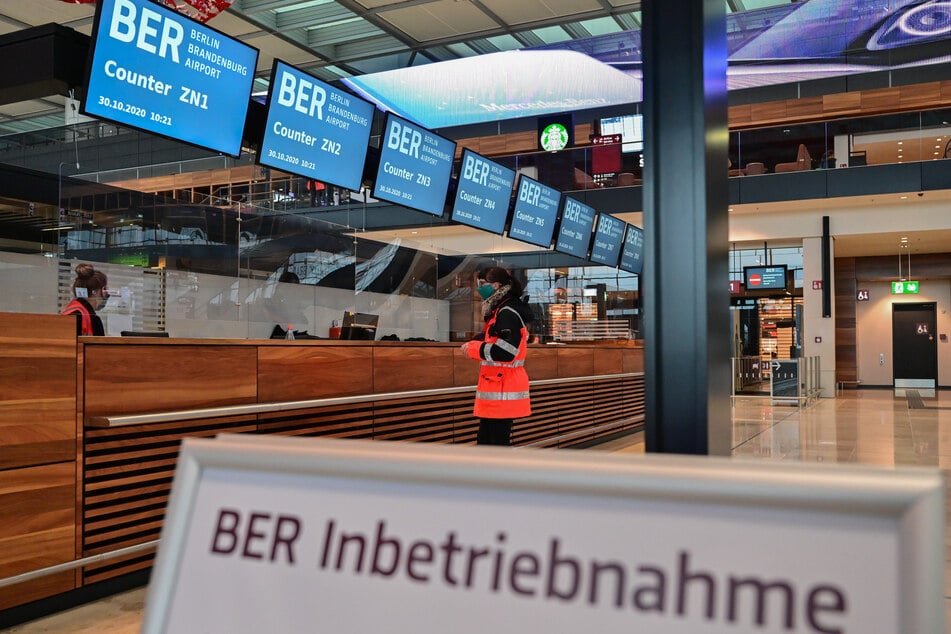 Die Eröffnung des Hauptstadtflughafens BER ist für den 31.10.2020 geplant.
