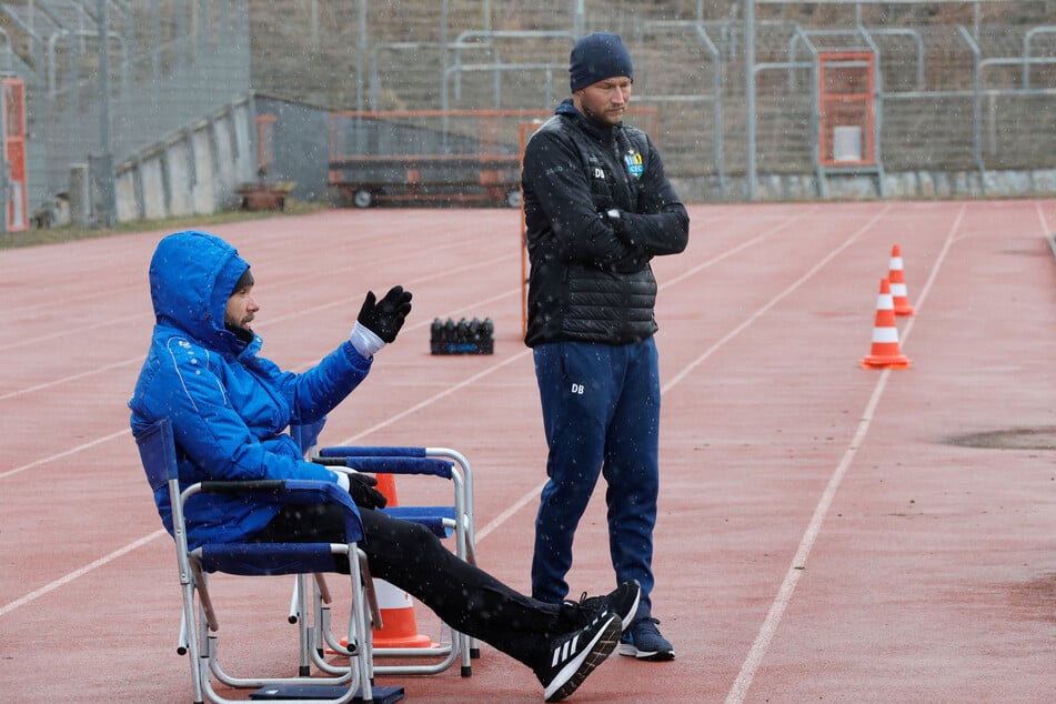 Trainer Daniel Berlinski (35 ,r.) und Co-Trainer Christian Tiffert (39).