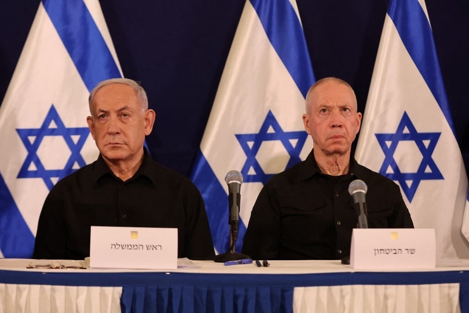 Israeli Prime Minister Benjamin Netanyahu (l.) and former Defense Minister Yoav Gallant have been accused of war crimes and crimes against humanity by the International Criminal Court.