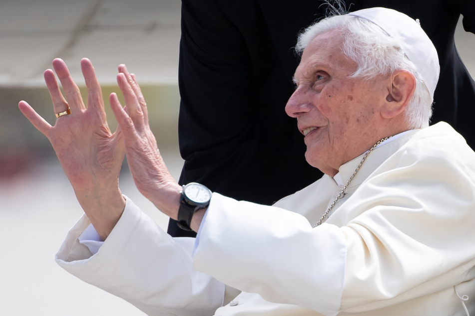Der emeritierte Papst Benedikt XVI. feiert am Samstag (16. April) seinen 95. Geburtstag.