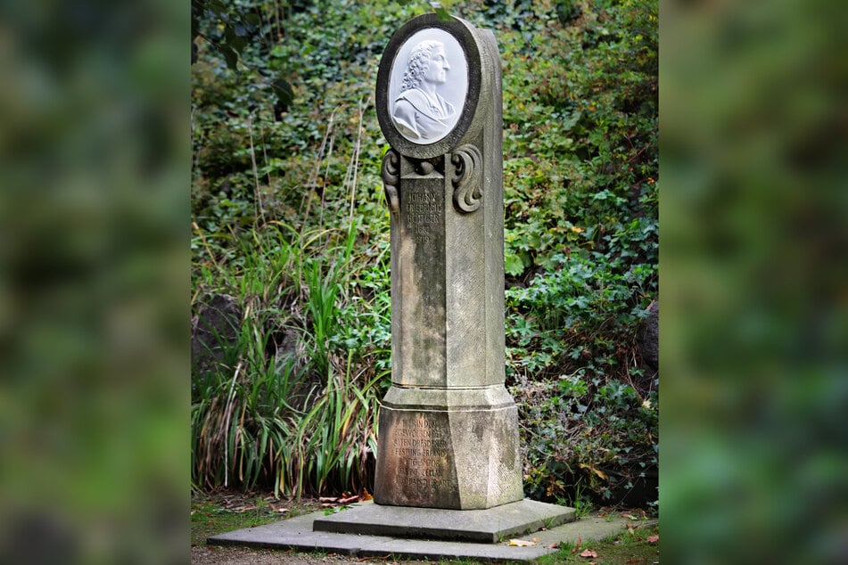 So sah das Johann-Friedrich-Böttger-Denkmal vor seiner Zerstörung aus.