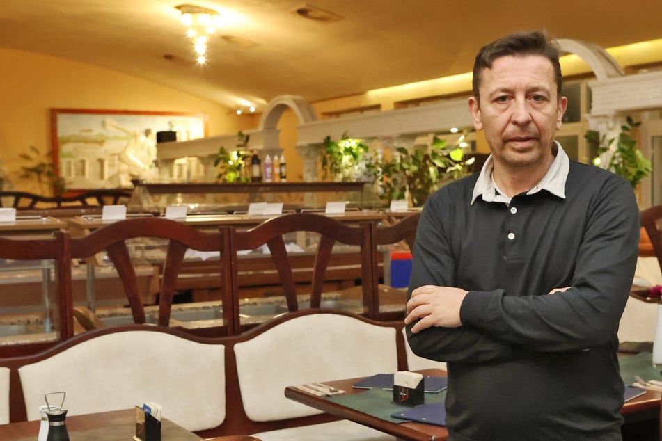 Dresden: Reizgas-Attacke auf griechisches Lokal: Alle waren fröhlich - da zog ein Gast die Spraydose ...