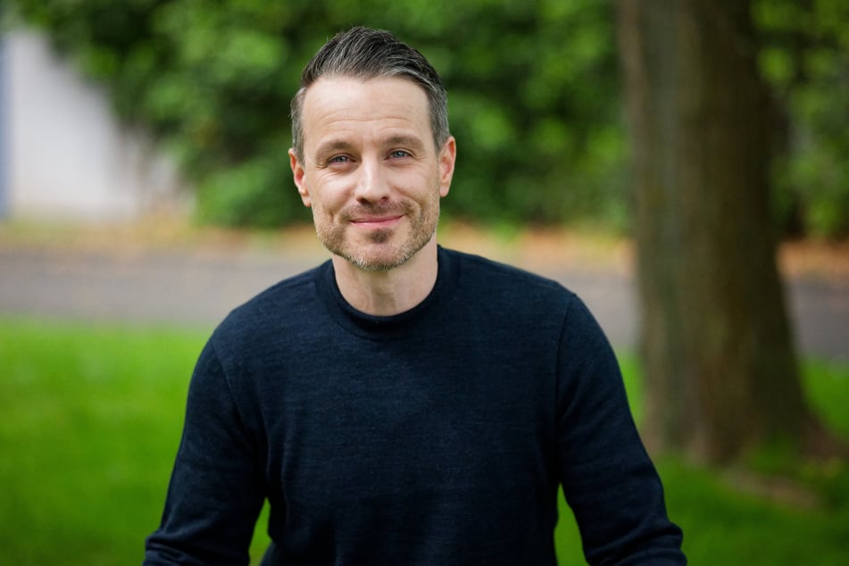 "AWZ"-Star Marc Dumitru (39) hat sich bei einem Stunt verletzt.