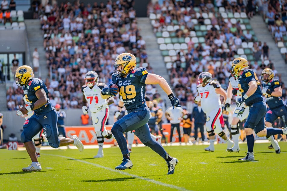 Ab geht die Post! Linebacker Chris Noak (31) auf dem Weg zu seinem Touchdown.