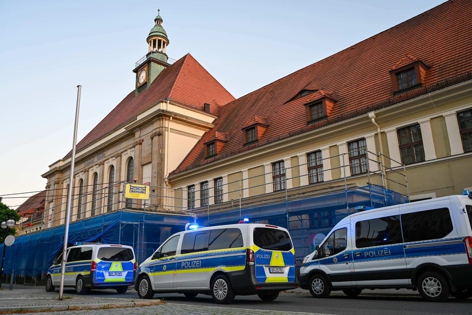 Einsatz der Polizei am Görlitzer Bahnhof.