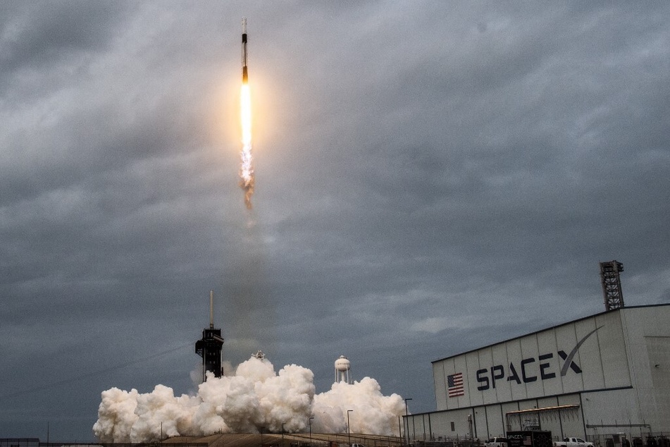 SpaceX is set for a February 14 blastoff in US companies' latest attempt to land on the Moon.