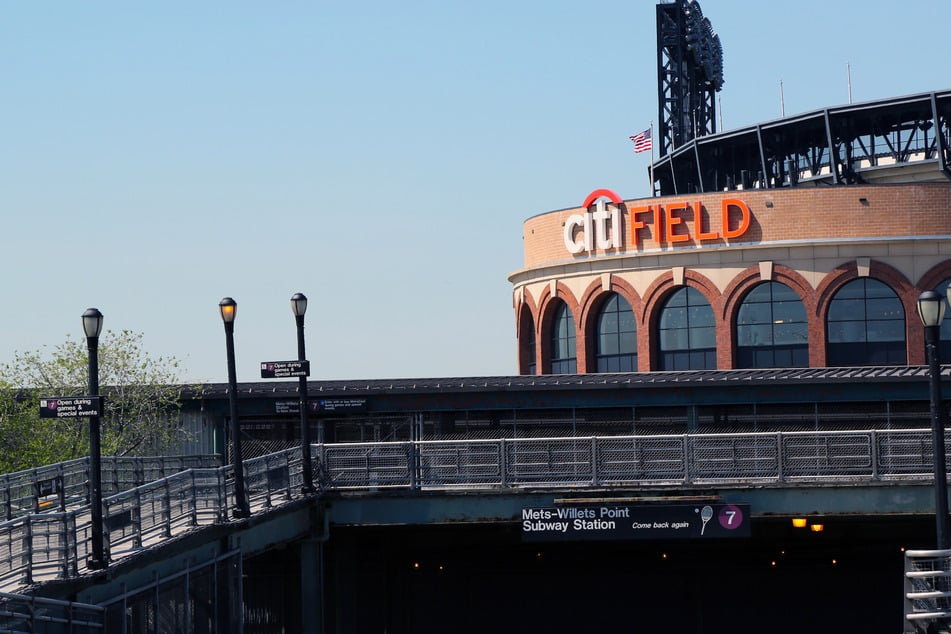 A proposed casino next to Citi Field in Queens has inched closer to reality after representatives of New York state's Gaming Facility Location Board cleared a major obstacle.